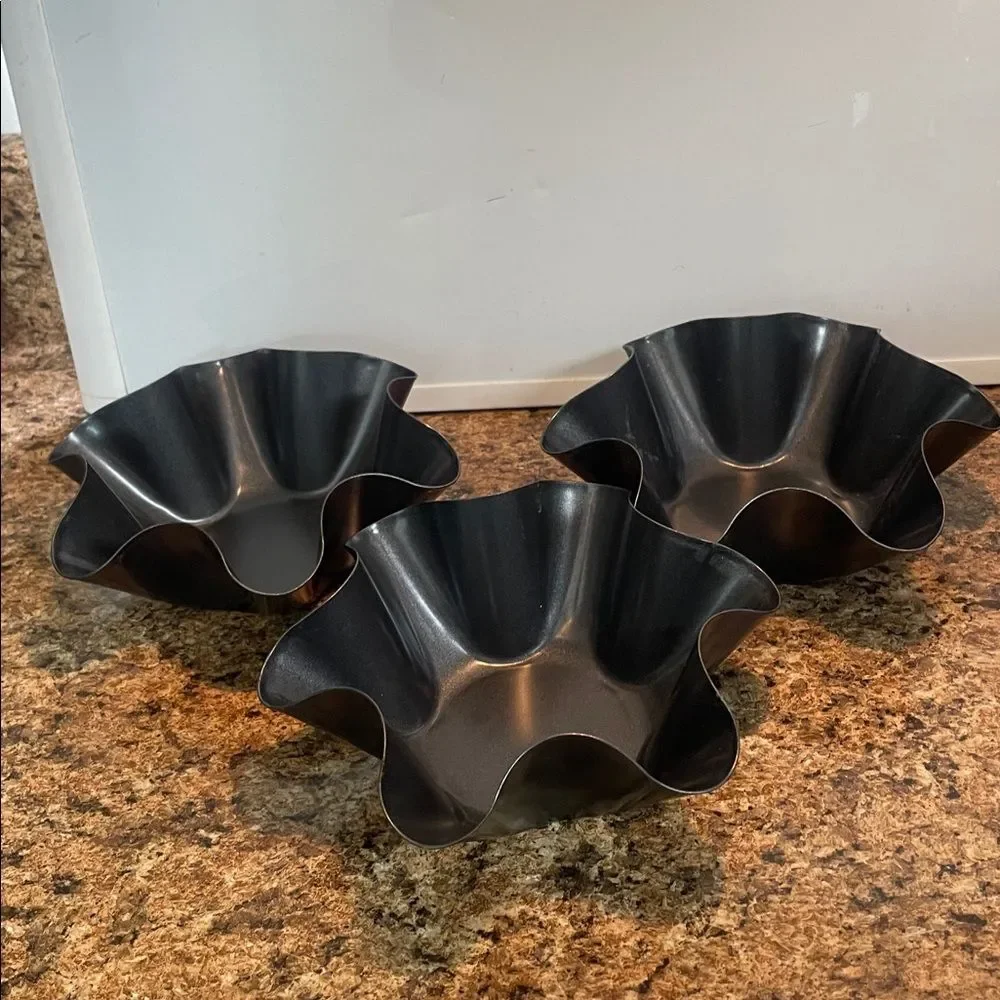 Set of 3 Nonstick Tortilla Shell Pans Fluted Taco Salad Bowl Molds Dark Gray